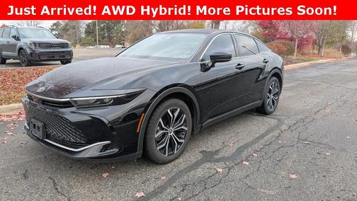 2023 Toyota Crown XLE