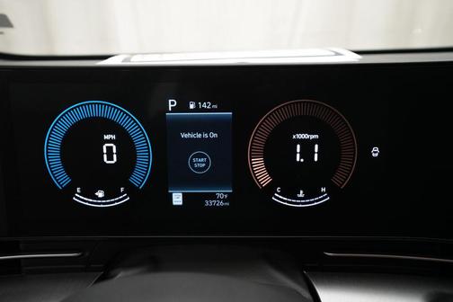 Abyss Black Pearl 2025 Hyundai KONA SEL