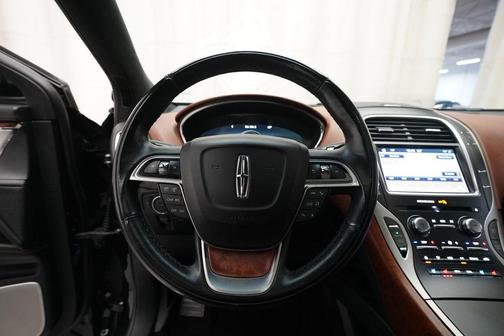 2019 Lincoln Nautilus Black Label