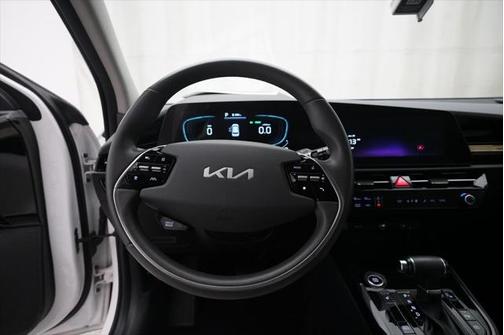 2023 Kia Niro EX