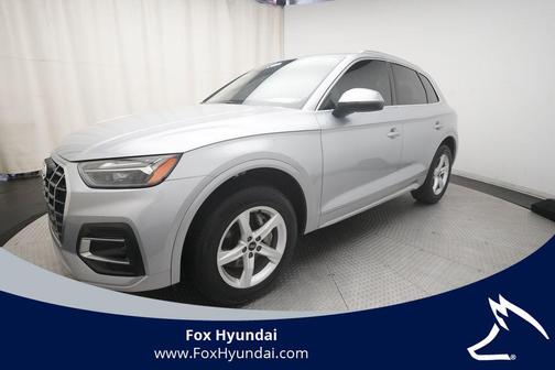 Florett Silver Metallic 2023 Audi Q5 40 Premium