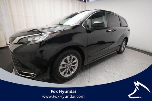 Midnight Black Metallic 2023 Toyota Sienna XLE