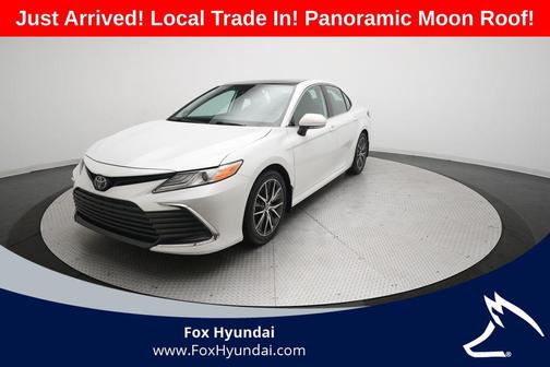 Wind Chill Pearl 2022 Toyota Camry XLE