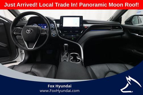 Wind Chill Pearl 2022 Toyota Camry XLE