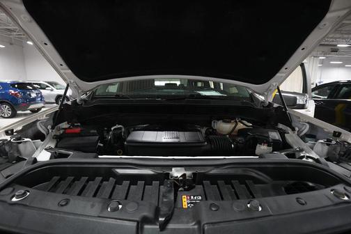Summit White 2021 Chevrolet Silverado 1500 LT