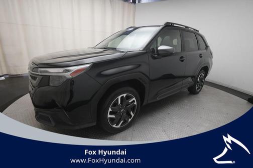 Crystal Black Silica 2025 Subaru Forester Limited