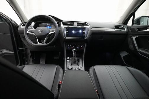 2024 Volkswagen Tiguan 2.0T SE 4MOTION