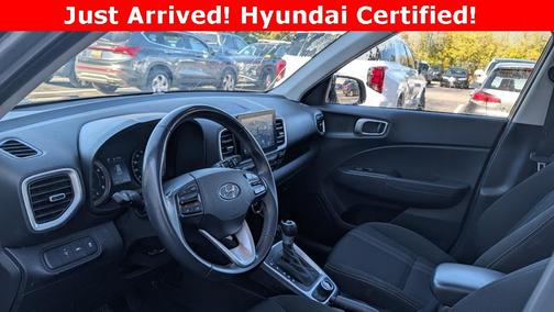 2022 Hyundai VENUE SEL