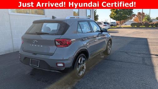 2022 Hyundai VENUE SEL