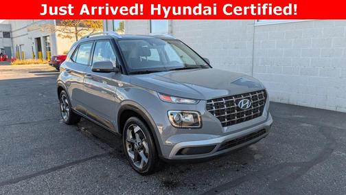 2022 Hyundai VENUE SEL