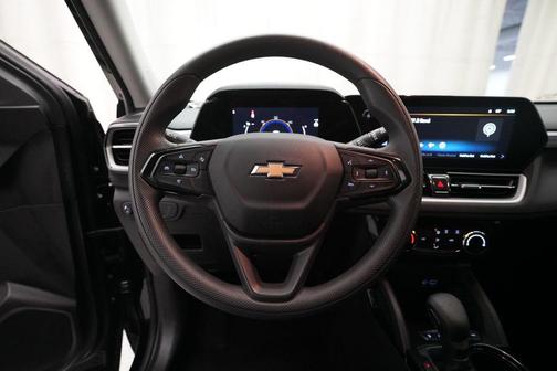 Mosaic Black Metallic 2025 Chevrolet Trailblazer LT