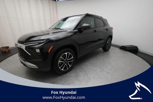 Mosaic Black Metallic 2025 Chevrolet Trailblazer LT