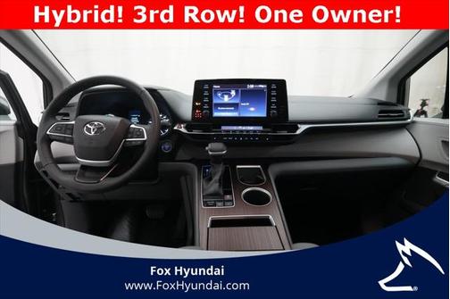 2023 Toyota Sienna XLE 8 Passenger