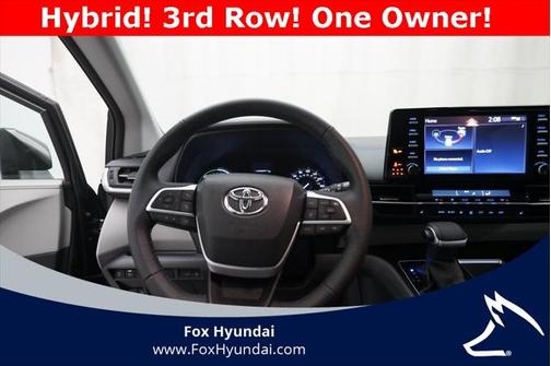2023 Toyota Sienna XLE 8 Passenger