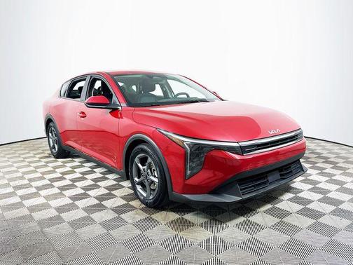Currant Red 2025 Kia K4 LXS