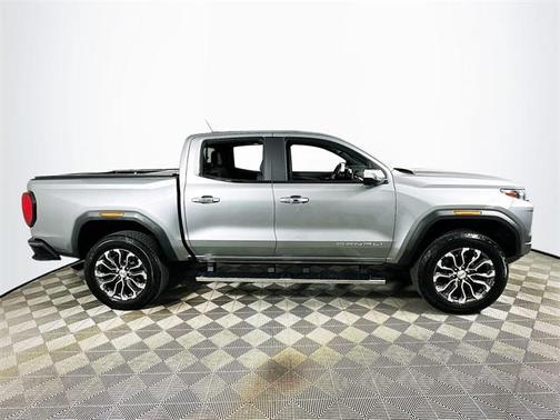 2023 GMC Canyon Denali