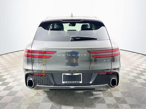 Makalu Gray 2023 Genesis GV70 2.5T AWD