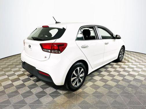 Clear White 2021 Kia Rio S