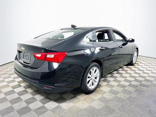 Mosaic Black Metallic 2024 Chevrolet Malibu FWD 1LT