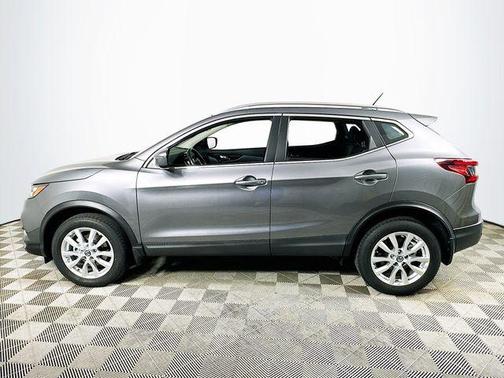 Gun Metallic 2022 Nissan Rogue Sport SV