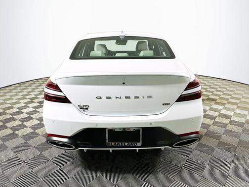 Uyuni White 2025 Genesis G70 3.3T RWD Sport Advanced