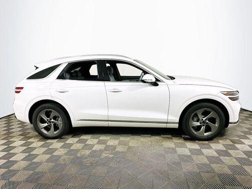Uyuni White 2026 Genesis GV70 2.5T Advanced