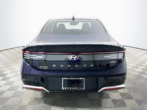 2025 Hyundai SONATA Hybrid SE