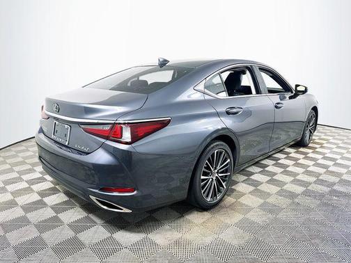 Cloudburst Gray 2022 Lexus ES 350 Base