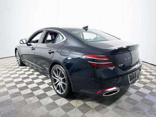 Vik Black 2026 Genesis G70 2.5T RWD Prestige