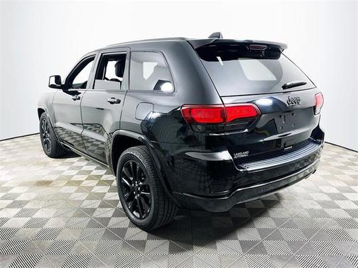 2021 Jeep Grand Cherokee Laredo