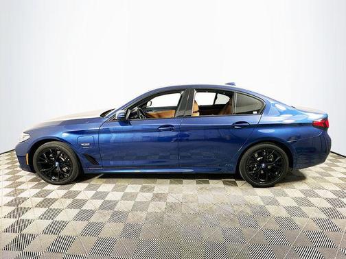 2022 BMW 530e Base