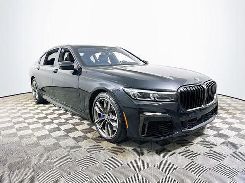 Black Sapphire Metallic 2021 BMW M760 xDrive