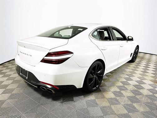 2023 Genesis G70 2.0T RWD