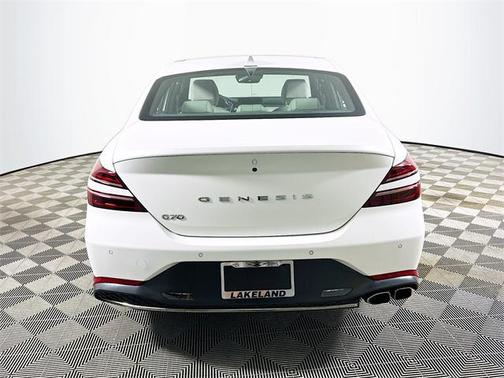 2023 Genesis G70 2.0T RWD