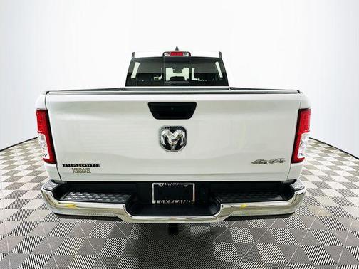 Bright White Clearcoat 2024 RAM 1500 Big Horn/Lone Star