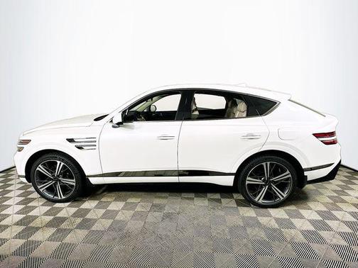 Uyuni White 2026 Genesis GV80 Coupe 3.5T e-SC