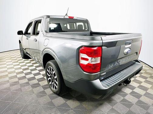 Carbonized Gray Metallic 2024 Ford Maverick Lariat