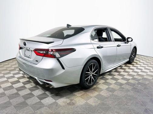 Celestial Silver Metallic 2021 Toyota Camry SE