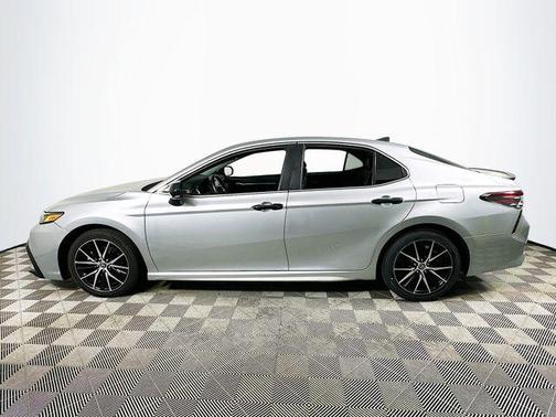 Celestial Silver Metallic 2021 Toyota Camry SE