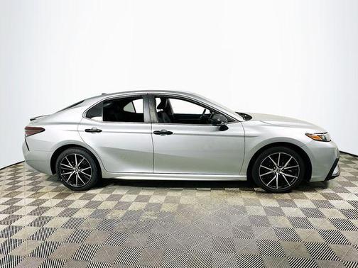 Celestial Silver Metallic 2021 Toyota Camry SE