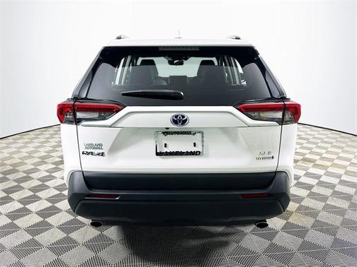 2024 Toyota RAV4 Hybrid XLE Premium