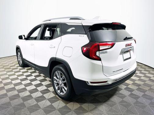 Summit White 2024 GMC Terrain SLT