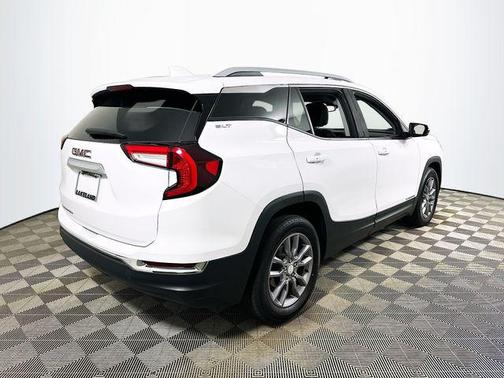 Summit White 2024 GMC Terrain SLT