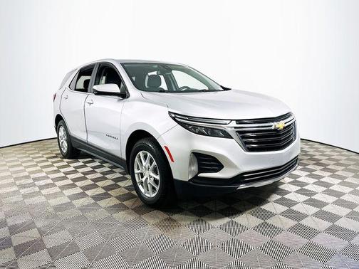 Silver Ice Metallic 2022 Chevrolet Equinox 1LT