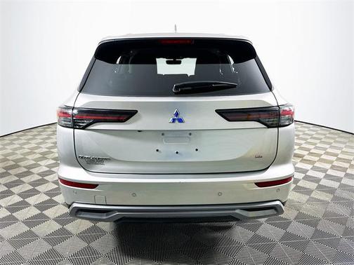 2025 Mitsubishi Outlander SE 2.5 2WD