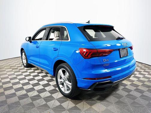 Audi Exclusive Gloss Finish Body Paint 2020 Audi Q3 45 S line Premium Plus