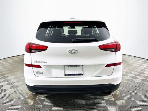White Cream 2021 Hyundai TUCSON SE