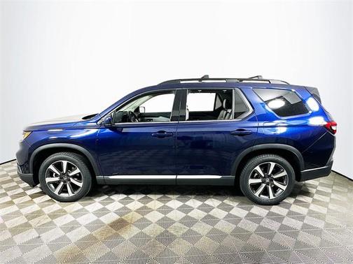 2024 Honda Pilot Touring 8-Passenger