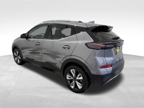 Gray Ghost Metallic 2023 Chevrolet Bolt EUV FWD LT