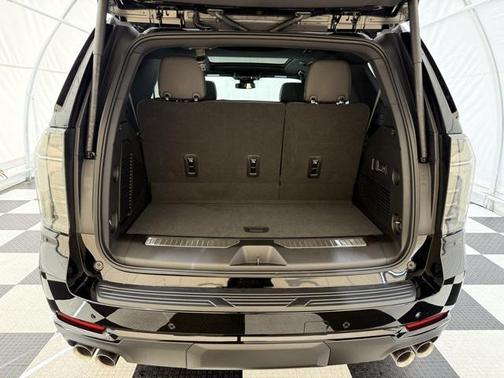 2026 Chevrolet Tahoe 4WD RST